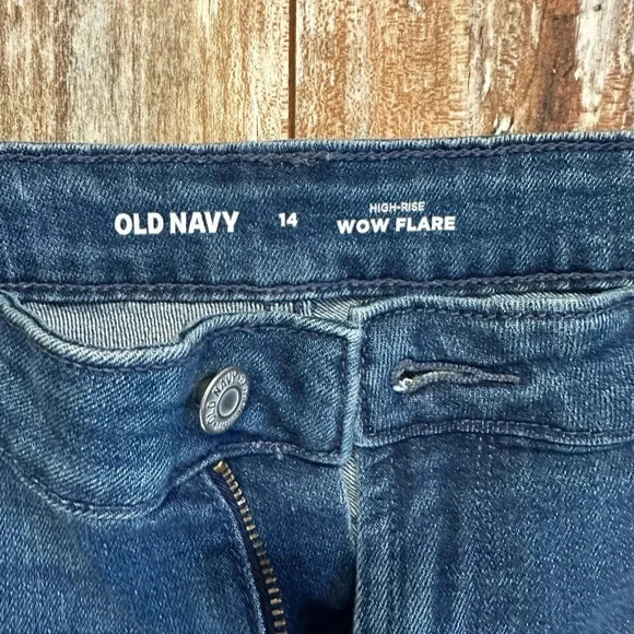 Ladies Old Navy Flare Jeans, size 14. Medium wash with no distressing. - Picture 3 of 4
